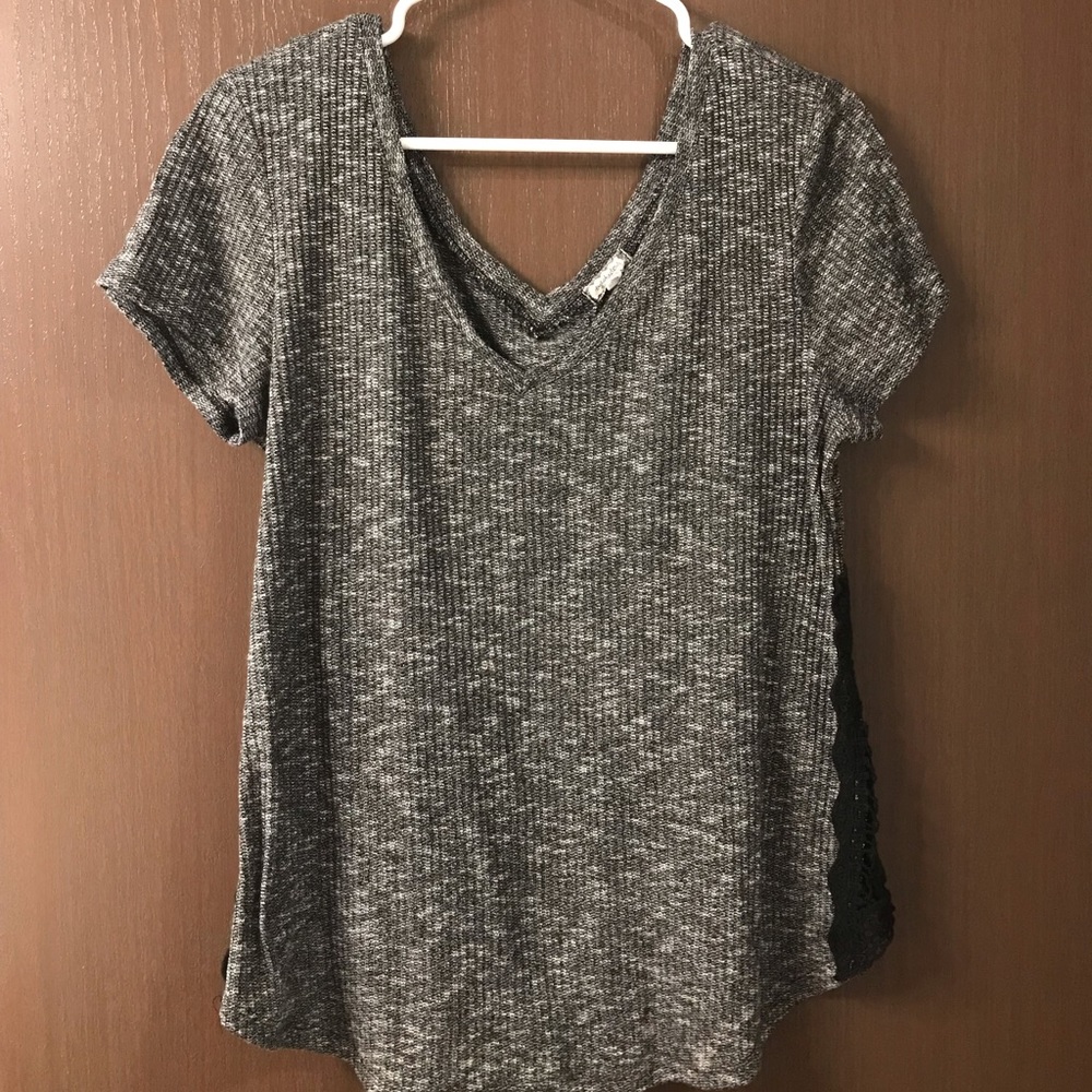 Black and whit top with lace sides